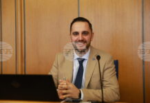 Предлагаме за първи път приходите от синя и зелена зона да се върнат обратно при гражданите, заяви председателят на Столичния общински съвет