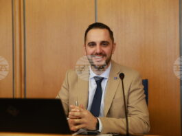 Предлагаме за първи път приходите от синя и зелена зона да се върнат обратно при гражданите, заяви председателят на Столичния общински съвет