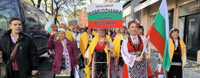 dobrudjanskiqt-folklor-zad-granica-pevcheski-grupi-ot-obshtina-kavarna-se-predstaviha-na-festivala-prague-stars-v-c_28