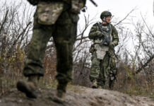 Руските въоръжени сили контролират 85% от Покровск.