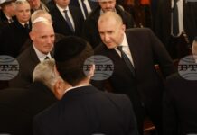 Да помним поуките от миналото и да отстояваме мира, хуманизма и толерантността, призова президентът Румен Радев