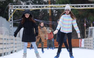 Четири ледени пързалки предлагат зимно забавление и спорт на открито за малки и големи в София