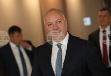 Росен Желязков ще участва в първата среща на върха на държавите по източния фланг