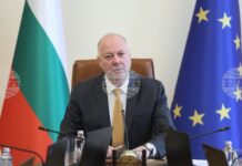 България е солидарна с австралийския народ и еврейската общност, заявява Росен Желязков след нападението по време на честванията на Ханука