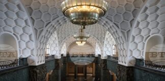 Нов прокурор, който да разследва главния прокурор и заместниците му, ще бъде избран днес