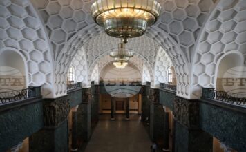 Нов прокурор, който да разследва главния прокурор и заместниците му, ще бъде избран днес