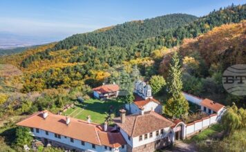 Регионалният исторически музей – София показва в изложба „огърлицата“ от манастири около столицата