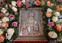 Примерът на свети Николай ни е особено нужен в днешната криза на духовността и идентичността, каза Варненският митрополит Йоан