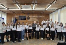 Връчиха сертификати от Европейския парламент на ученици от езиковата гимназия „Йордан Радичков“ във Видин