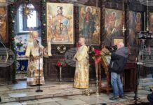 Рождество Христово е празник на радостта, надеждата и безграничната Божия любов, каза Пловдивският митрополит Николай пред миряни в Пазарджик