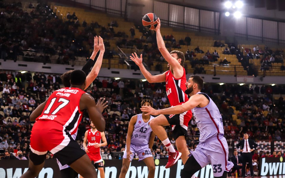 960-600-olimpiakos-barselona