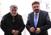 Вежди Рашидов не иска много, той иска да вижда как дървото от прозореца му се променя и иска да бъде жив, каза генералният директор на БТА Кирил Вълчев