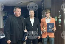 Плувецът Дарен Кирилов беше избран за спортист на годината в Силистра