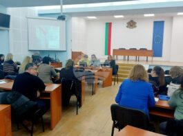 Директорите на общинските училища в Свищов и кметът на града Генчо Генчев обсъдиха държавния план – прием за учебната 2026/2027 година