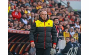 Тимът на Мъри Стоилов би пряк съперник за Европа, на полусезона е с най-добра защита в Турция