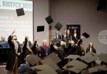 БТА :: Връчиха дипломите на випуск 2025 на АМТИИ „Проф. Асен Диамандиев“