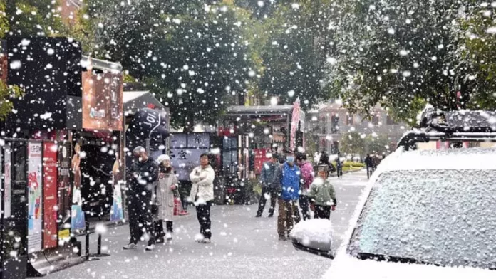 x251207112142-775x436.jpg.pagespeed.ic.o_qnebSH2k