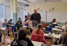 Сурвакарската група „Йорданови Арт и приятели“ събра най-много гласове в класацията на публиката на Международния фестивал „Сурва“ в Перник