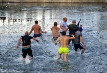 Ритуалното изваждане на богоявленския кръст ще се състои край езерото в парка в Перник