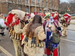 Международният фестивал на маскарадните игри „Сурва“ в Перник днес ще бъде закрит