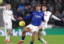 Илия Груев помогна на Лийдс да вземе точка като гост на Евертън