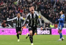 Лийдс се срина срещу Нюкасъл в мача на сезона в Англия, Илия Груев с асистенция