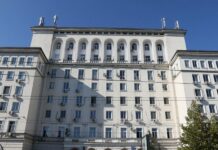 ММС стартира национална програма за финансиране на младежки центрове