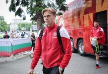 Играчът с най-много мачове за ЦСКА от настоящия състав тренира отново