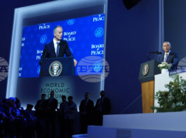 Чест и огромна отговорност е да сме част от Съвета за мир, каза Николай Младенов