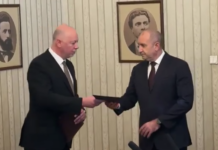 РОСЕН ЖЕЛЯЗКОВ ВЪРНА МАНДАТА ЗА СЪСТАВЯНЕ НА ПРАВИТЕЛСТВО НА ПРЕЗИДЕНТА РУМЕН РАДЕВ /ВИДЕО/