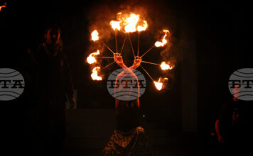 Танцово представление с огън ще гостува в с. Смилян