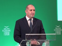 РУМЕН РАДЕВ: ДА ИЗГОНИМ ОЛИГАРХИЯТА ОТ ВЛАСТТА! /ВИДЕО/