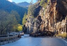 Паднала скална маса затвори пътя Девин – Смолян