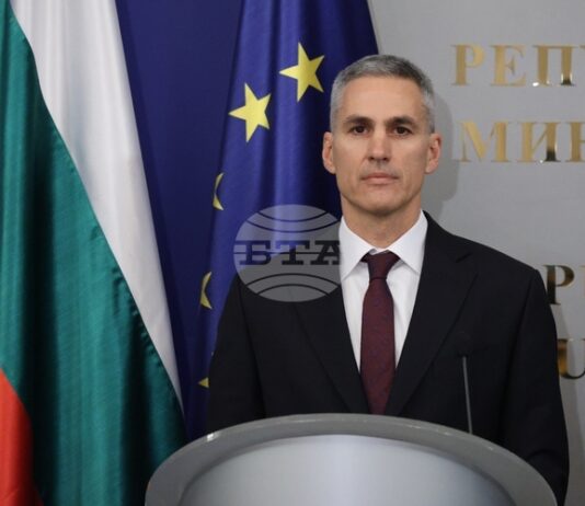 Нашето служебно правителство няма да работи с реваншизъм, а с правила, заяви служебният министър-председател Андрей Гюров