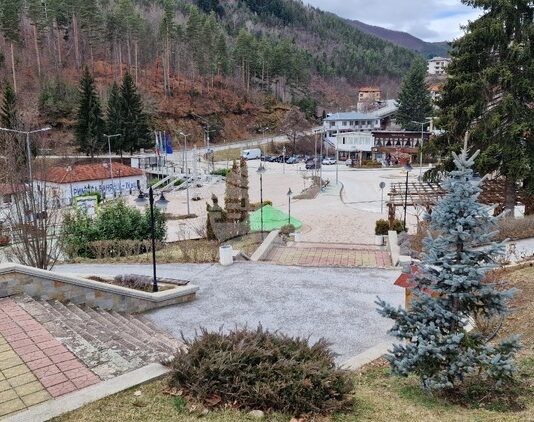 Общинският съвет в Баните прие годишния отчет за 2025 г. за изпълнение на програмата за развитие на общината