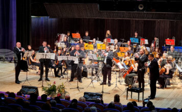 Изявени солисти свириха с учениците на Националното училище по изкуствата „Добри Христов“ на патронния му празник