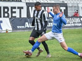 НА ЖИВО: Локомотив Пловдив 0:1 Спартак Варна, Лопеш вкара, „соколите“ с 10 души