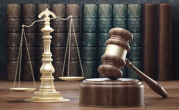 Окръжният съд в Добрич призна за виновна подсъдима по дело за причиняване по непредпазливост на смърт и телесна повреда при управление на МПС