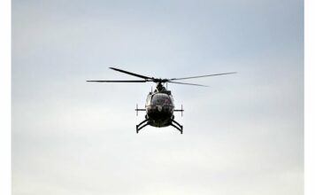 Ирански военен хеликоптер се разби в пазар за плодове, има 4 жертви