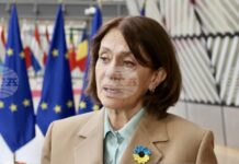 Служебният външен министър Надежда Нейнски обсъди с израелския външен министър Гидеон Саар разширяване на двустраните отношения в областта на икономиката и високите технологии