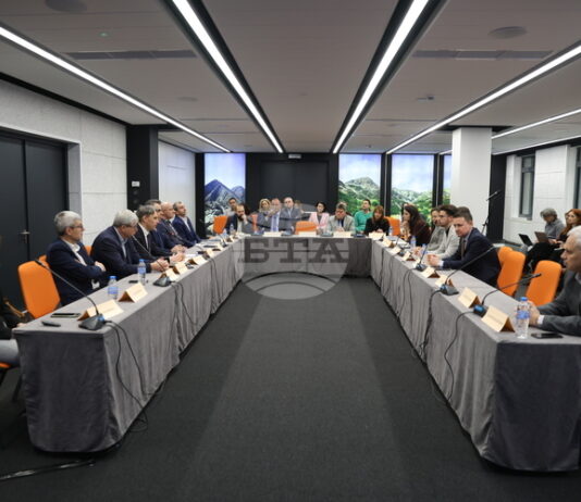 Организацията и извършването на превенция и профилактика обсъдиха лекари и представители на партия „Продължаваме промяната“