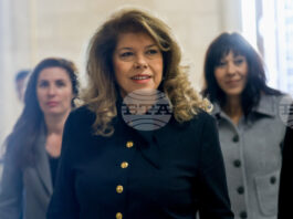 Няма как да имам забележки към състава на служебния кабинет, защото той не е мой избор, каза президентът Илияна Йотова