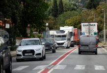 Движението в района на Симитли и Кресненското дефиле ще се осъществява в една лента заради частични ремонти на настилката