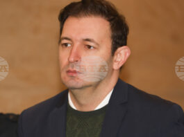 Съдът отложи разпоредителното заседание по делото срещу Никола Барбутов и трима други