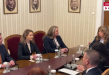 ПРЕЗИДЕНТЪТ ИЛИЯНА ЙОТОВА ПРИЕ НА КОНСУЛТАЦИЯ ГЕРБ-СДС /ВИДЕО/