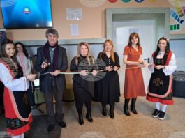 Началникът на Регионалното управление на образованието в София-град Елеонора Лилова откри STEM център в 15-о СУ „Адам Мицкевич“