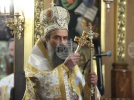 На днешната Неделя Кръстопоклонна патриарх Даниил ще отслужи света Василева литургия в столичния храм „Въздвижение на Честния Кръст Господен“