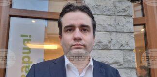 Честите смени на членове на секционни избирателни комисии до последния момент са сериозен проблем за изборния процес, каза Божидар Божанов