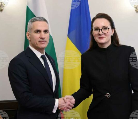 Болградската гимназия „Г. С. Раковски“ е културен мост между нашите нации, заяви служебният премиер Андрей Гюров в Киев