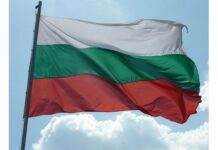 По случай 3 март фасадата на БТА е осветена в цветовете на българския трибагреник